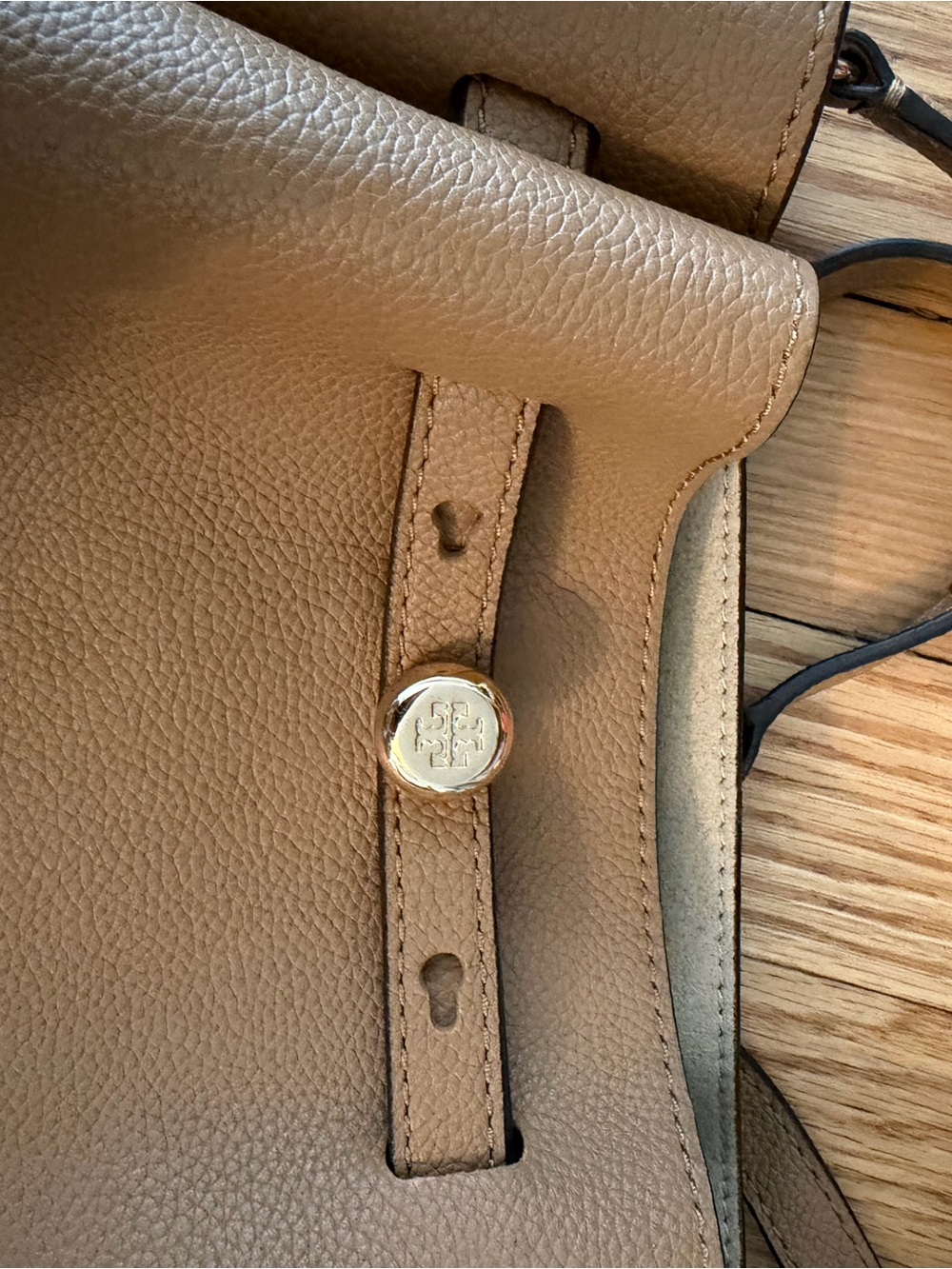 Tory Burch Romy Bucket Bag - Tiramasu - Picture 2 of 12